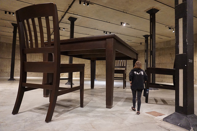 therrien hyperobject