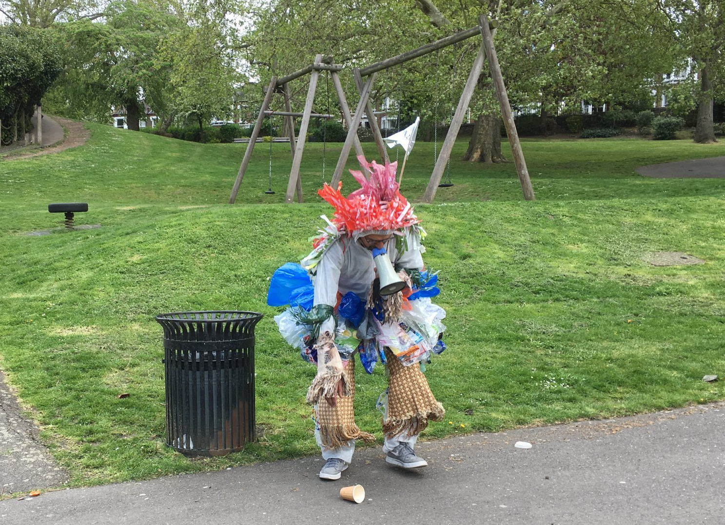 mr-bags-picking-up-rubbish.jpg